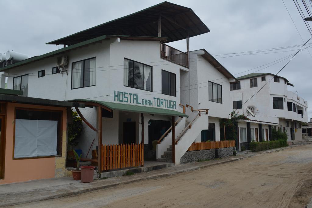 Hostal La Gran Tortuga Puerto Villamil Ngoại thất bức ảnh