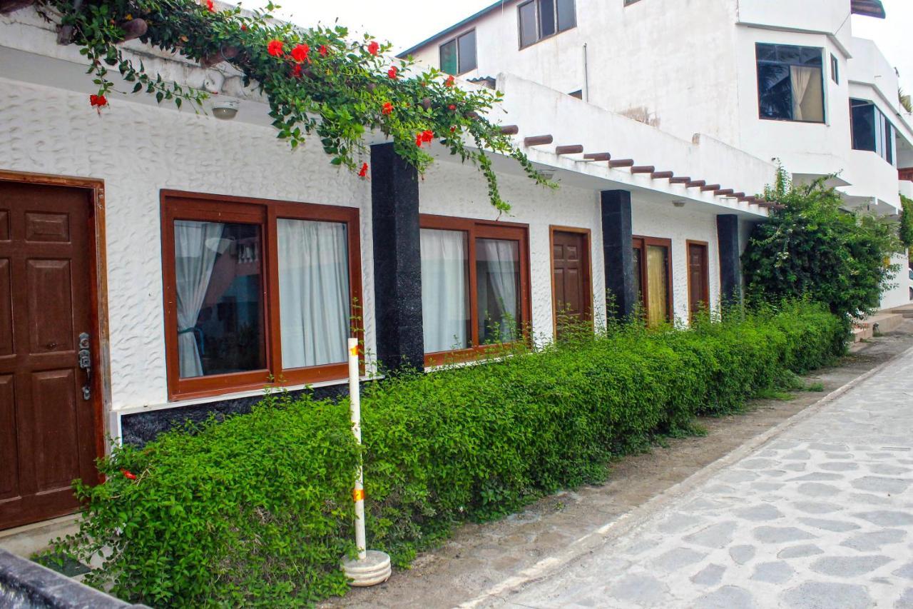 Hostal La Gran Tortuga Puerto Villamil Ngoại thất bức ảnh