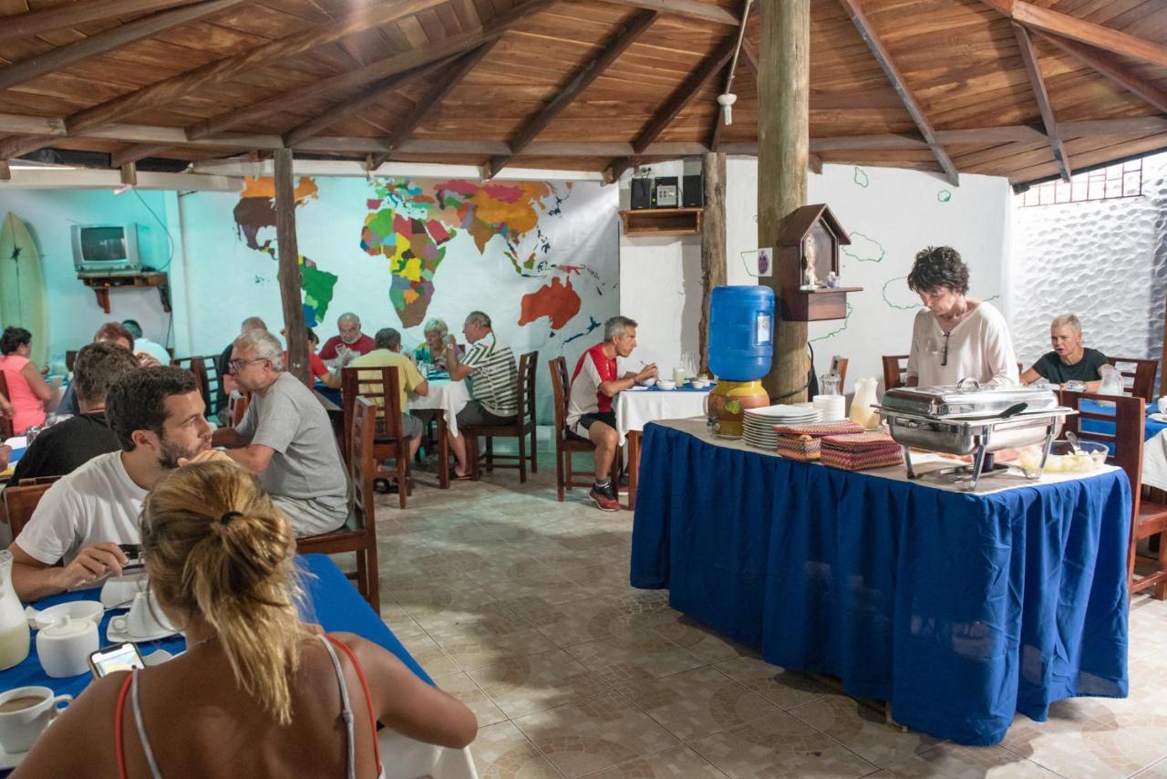 Hostal La Gran Tortuga Puerto Villamil Ngoại thất bức ảnh