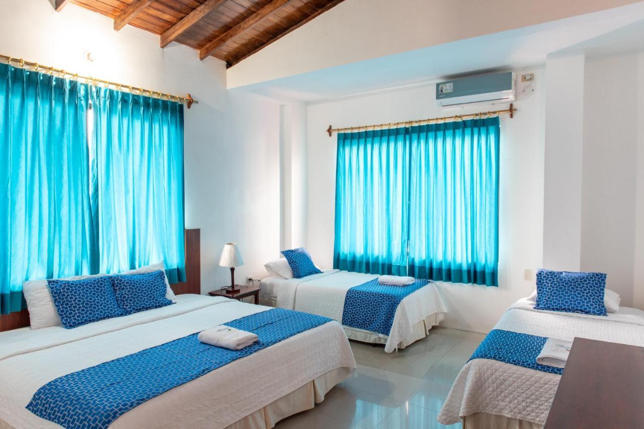Hostal La Gran Tortuga Puerto Villamil Ngoại thất bức ảnh