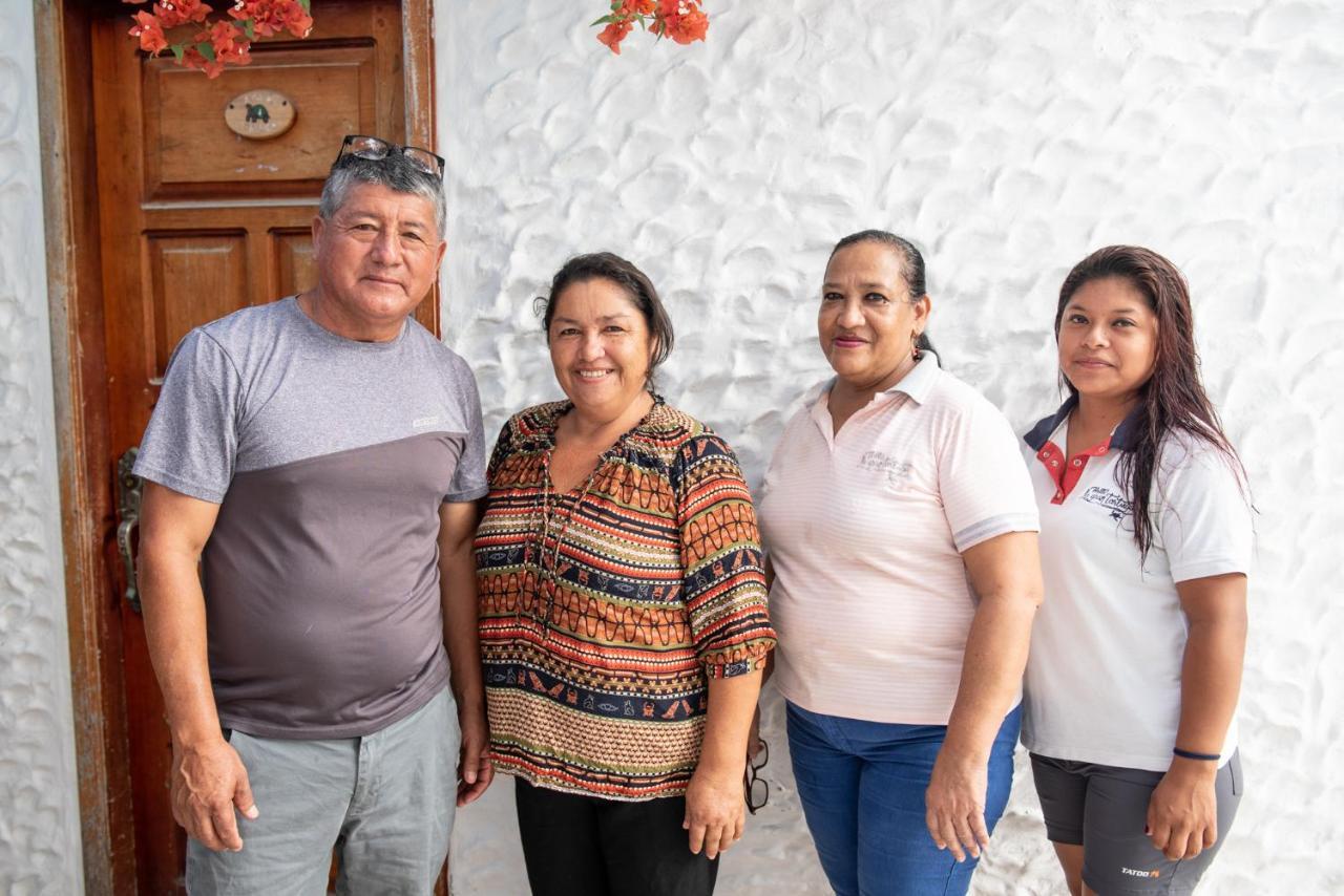Hostal La Gran Tortuga Puerto Villamil Ngoại thất bức ảnh
